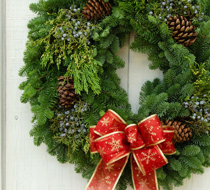 Live Holiday Wreath | 22-24"